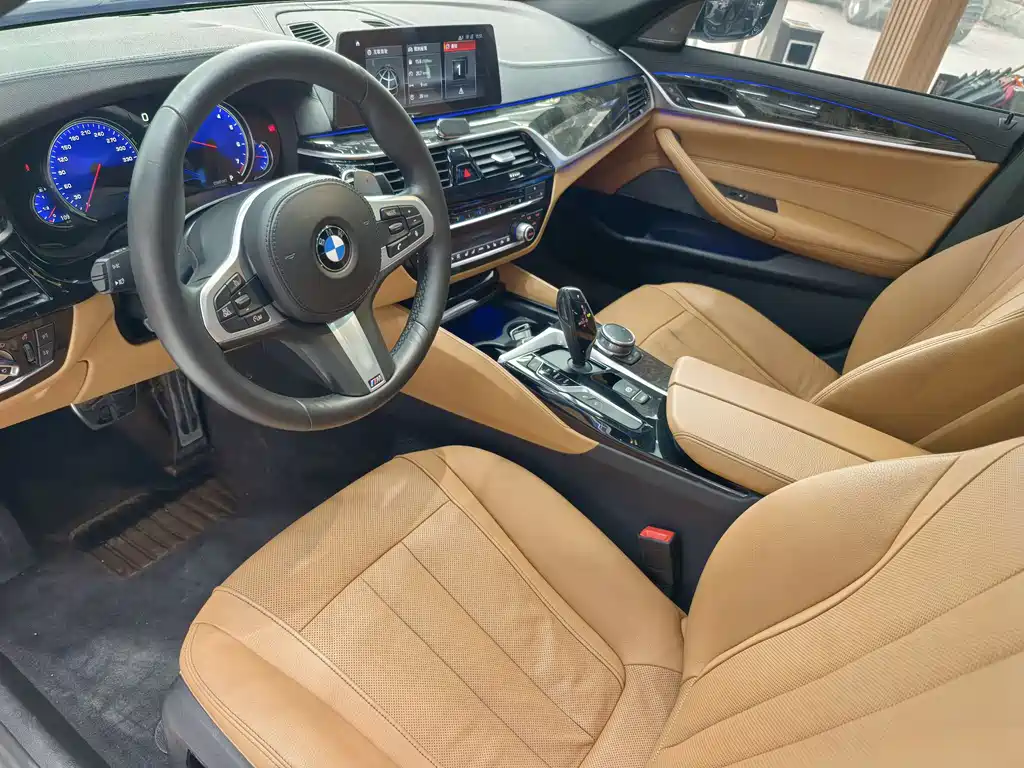 BMW 5 Series 2018 530Li Exclusive M Sports Package купить на сайте DeffCars