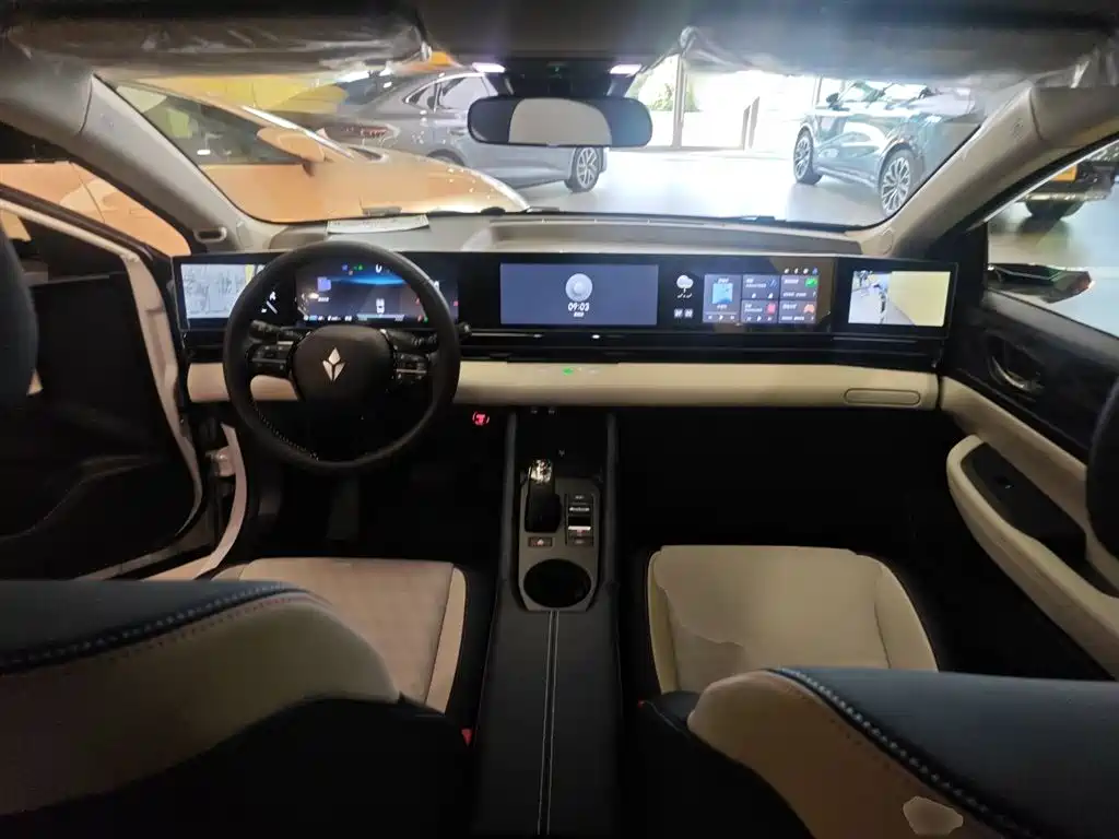 Lingxi L 2024 Ready Player Edition купить на сайте DeffCars