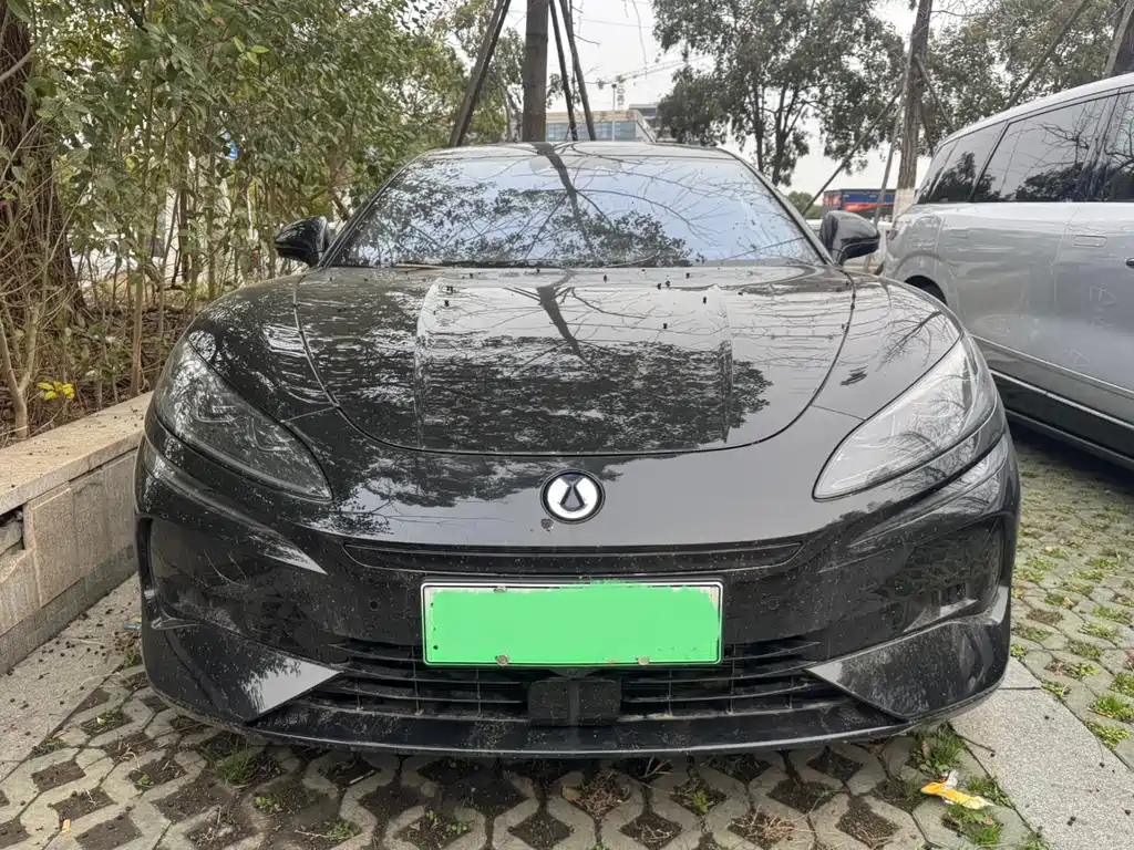 Denza Z9 2024 1100km four-wheel drive Max version купить на сайте DeffCars