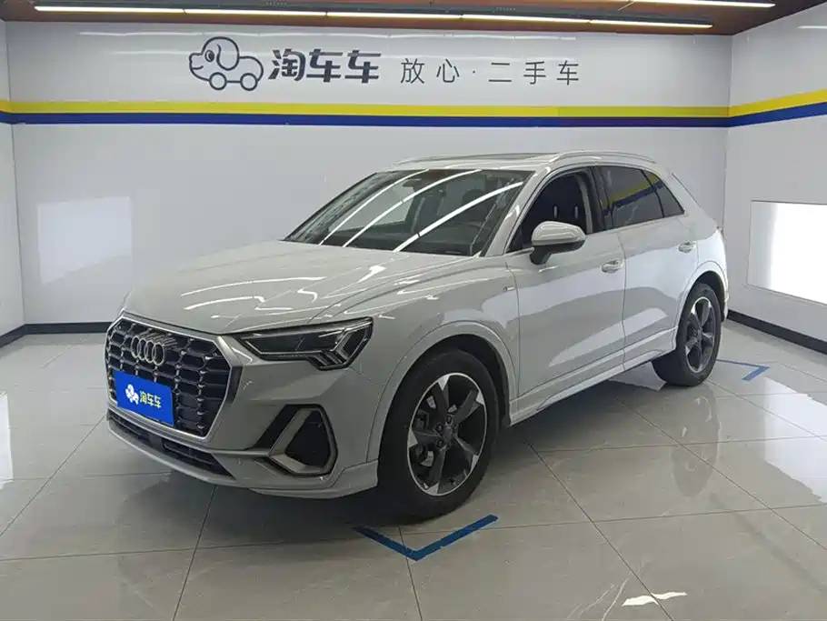 Audi Q3 2019 40 TFSI Fashionable and Dynamic купить на сайте DeffCars