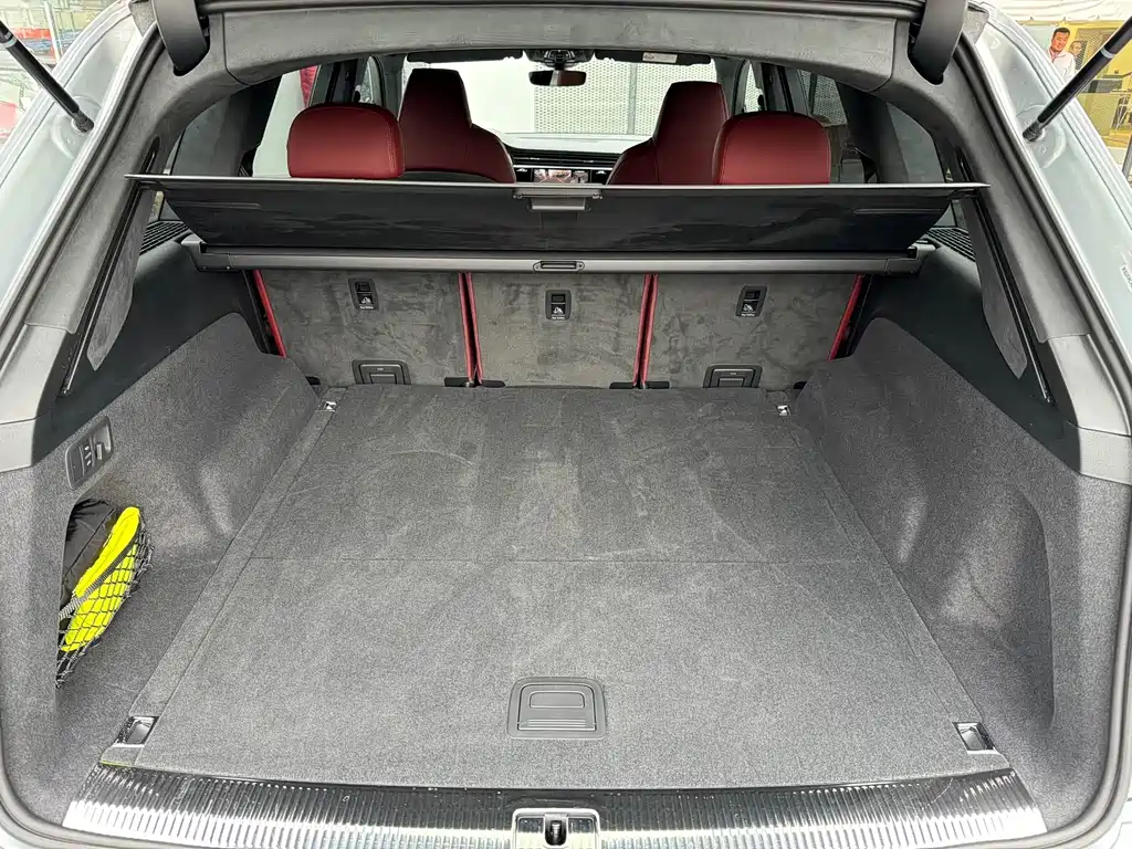 Audi SQ7 2024 4.0 TFSI купить на сайте DeffCars