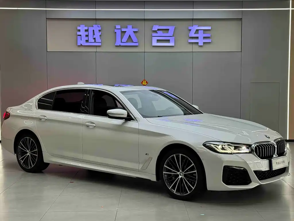 BMW 5 Series 2022 530Li xDrive M Sports Package купить на сайте DeffCars