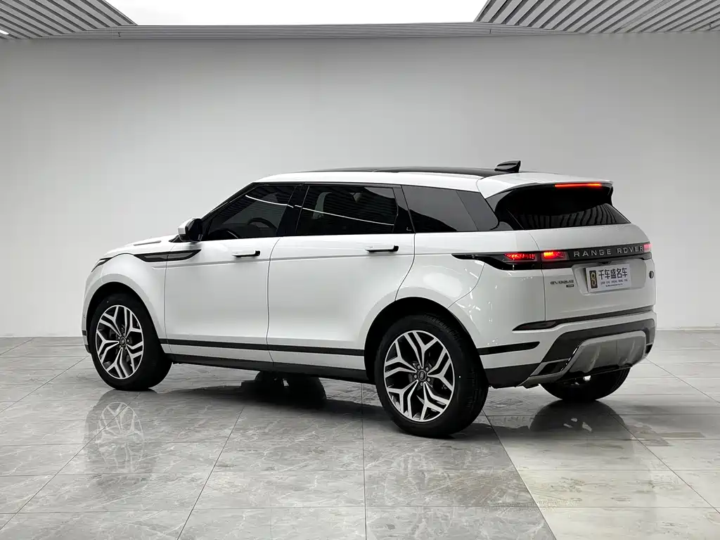 Range Rover Evoque 2023 Evoque L 249PS Luxury Edition купить на сайте DeffCars