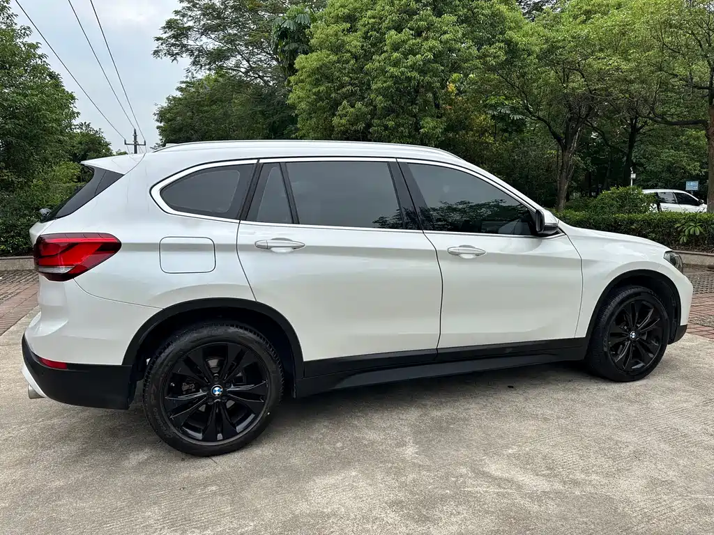 BMW X1 2021 sDrive20Li Fashion Model купить на сайте DeffCars