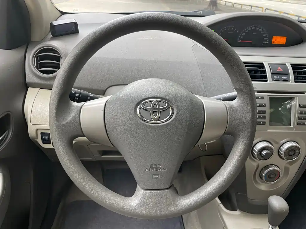 Vios 2011 1.6L GL-i sunroof version AT купить на сайте DeffCars