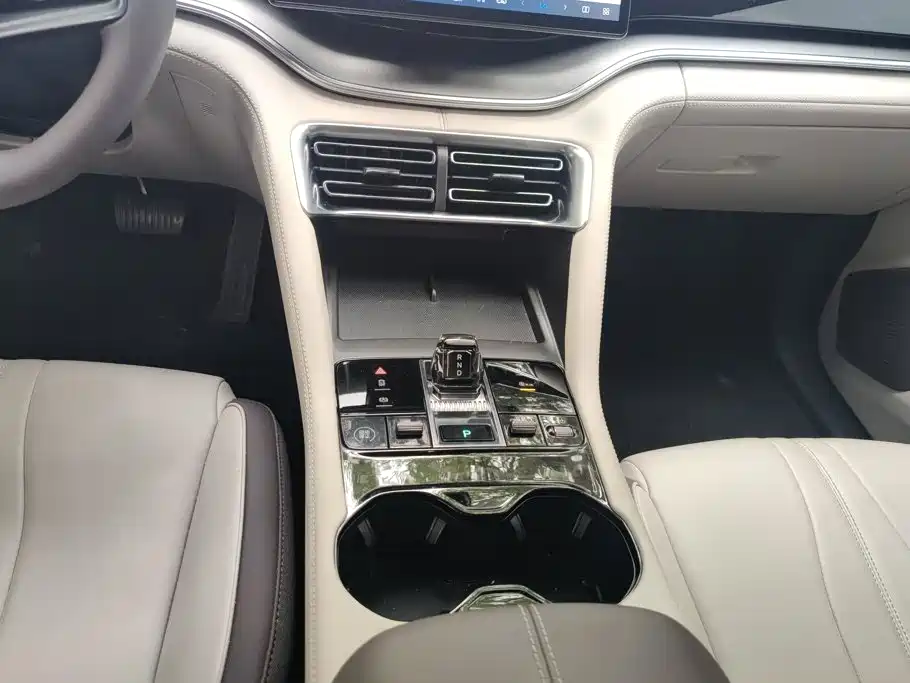 Song PLUS New Energy 2025 DM-i 112KM Premium Model купить на сайте DeffCars
