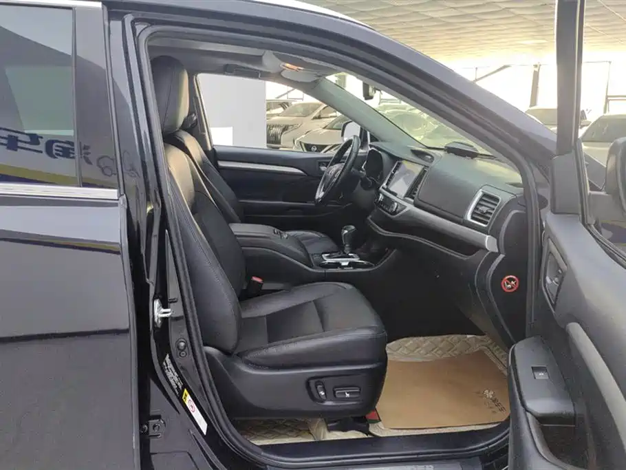 Highlander 2017 2.0T two-wheel drive luxury version 7 seats купить на сайте DeffCars