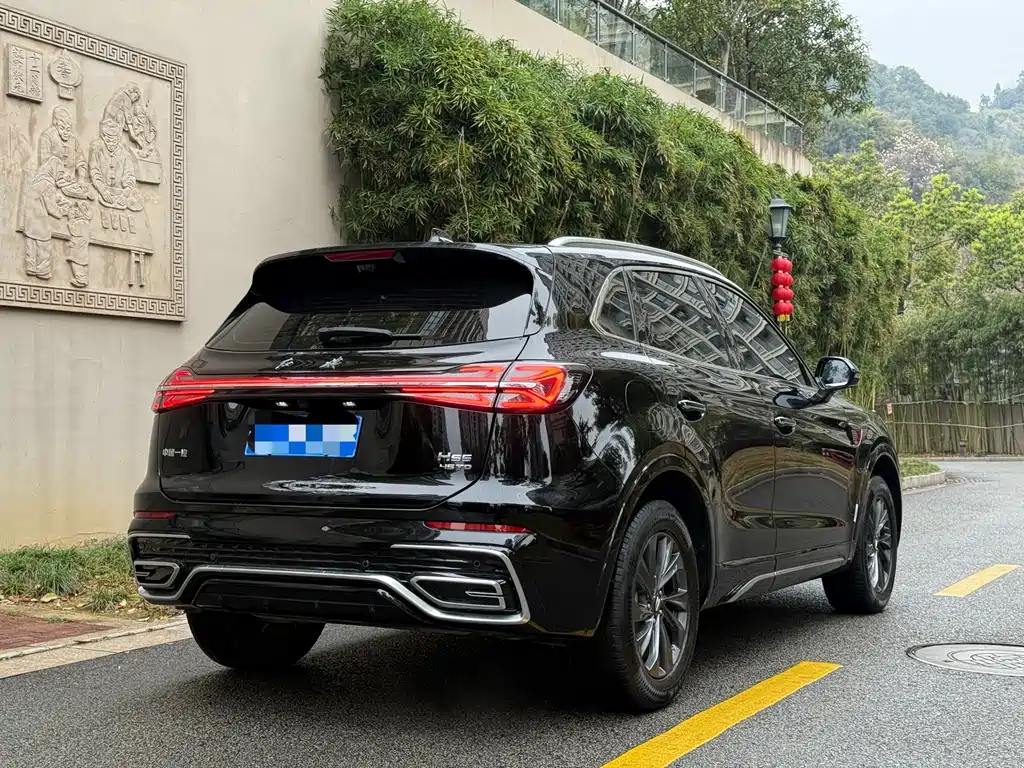Hongqi HS5 2025 2.0T two-wheel drive Qixiang Pro version купить на сайте DeffCars