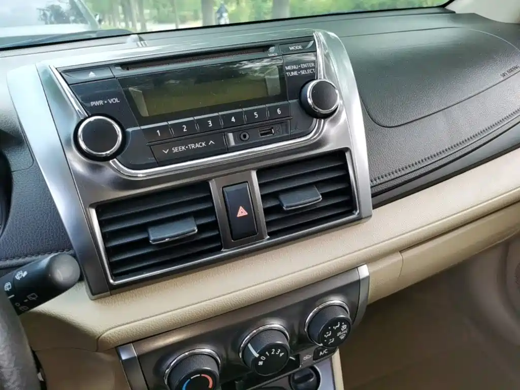 YARiS L 2014 1.3E manual charm version купить на сайте DeffCars