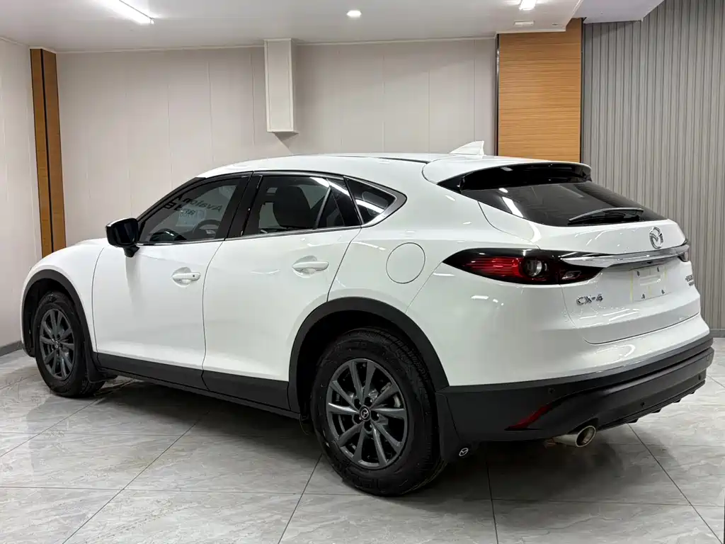 Mazda CX-4 2021 2.0L automatic two-wheel drive Blue Sky Exploration Edition купить на сайте DeffCars
