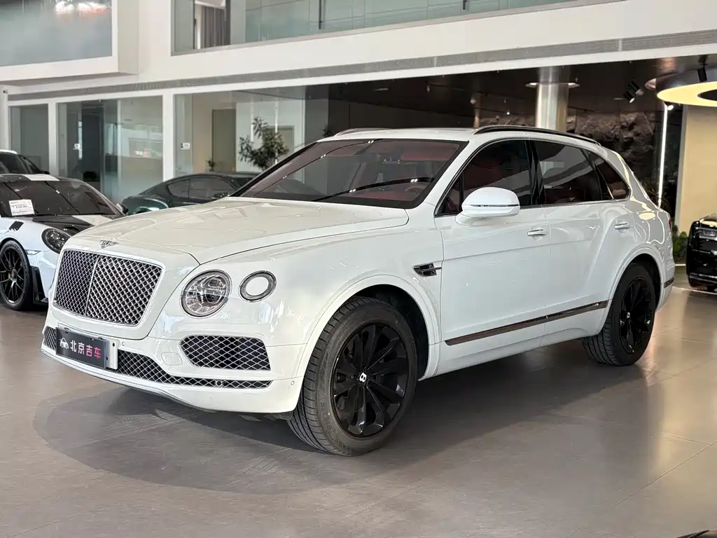 Bentayga 2017 6.0T Standard Edition купить на сайте DeffCars