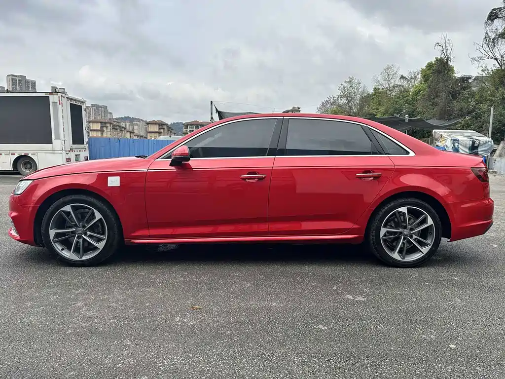 Audi A4L 2019 40 TFSI Enterprising Country V купить на сайте DeffCars