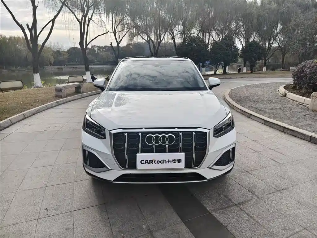 Audi Q2L 2022 35 TFSI Enterprising and Elegant Model купить на сайте DeffCars