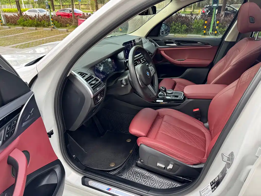 BMW X3 2022 facelift xDrive25i M sports package купить на сайте DeffCars