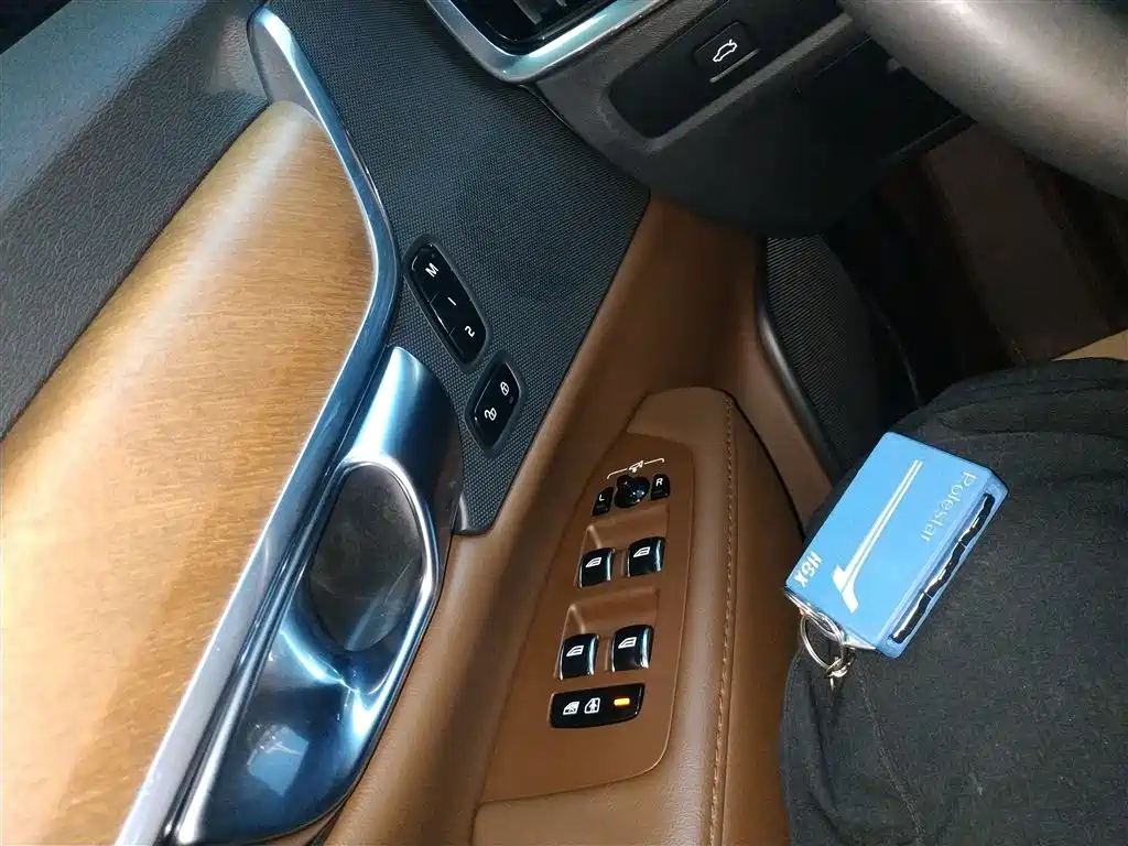 Volvo S90 2024 B5 Zhiyi Luxury Edition купить на сайте DeffCars
