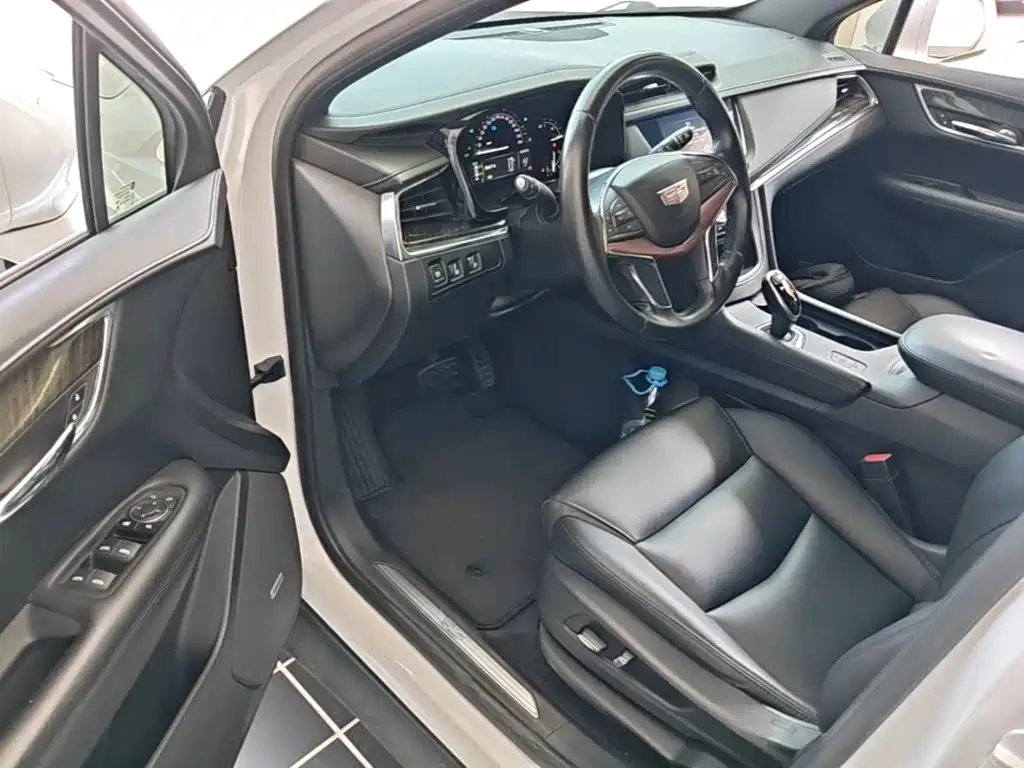 Cadillac XT5 2018 28E four-wheel drive technology купить на сайте DeffCars