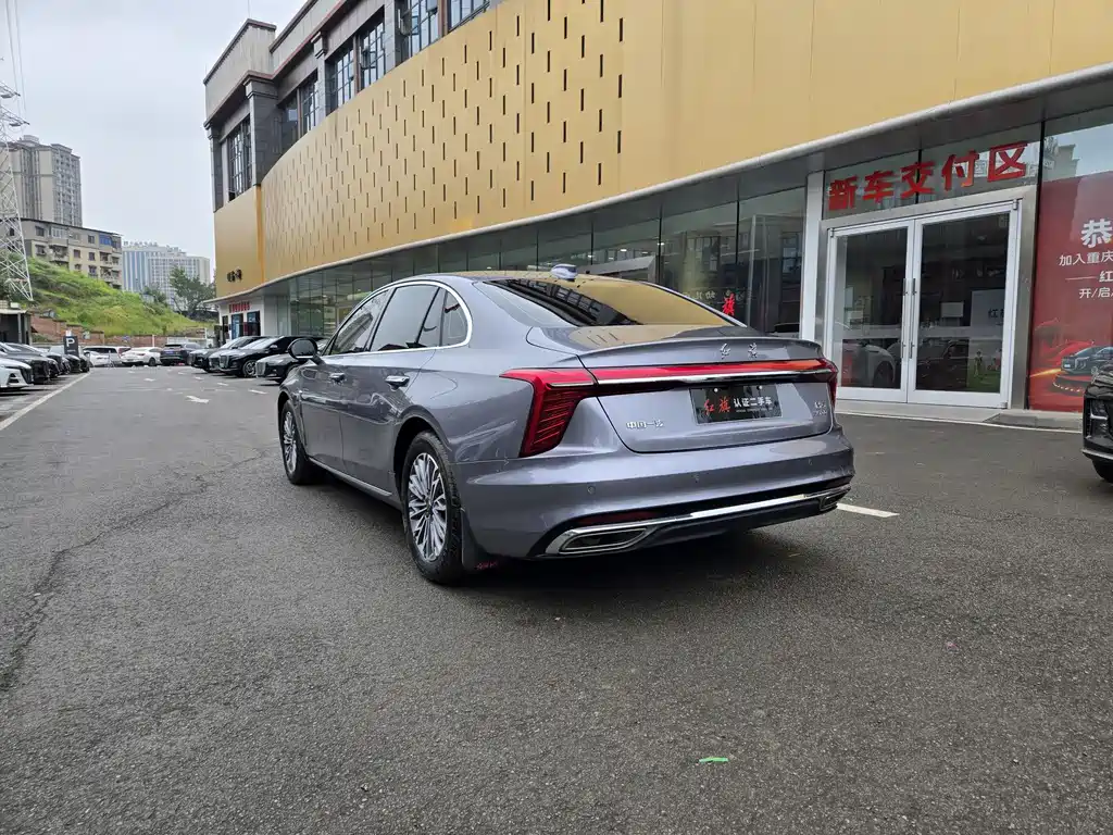 Hongqi H5 2023 1.5T DCT Zhilian Qiyun Edition купить на сайте DeffCars