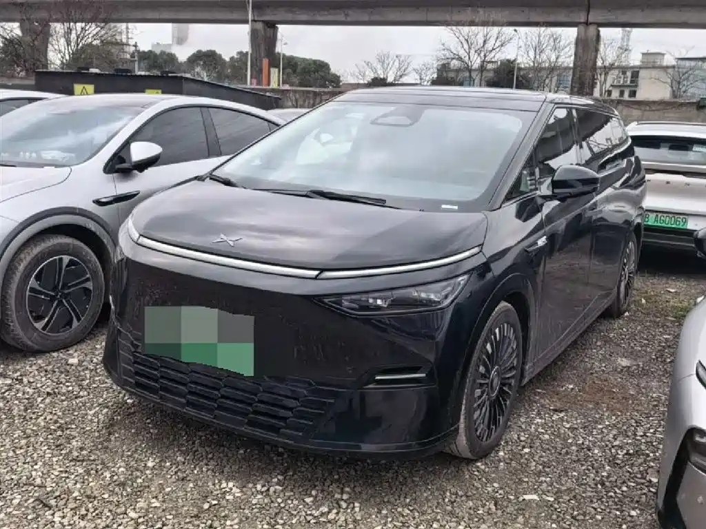 Xpeng X9 2025 pure electric 740 long battery life Max купить на сайте DeffCars