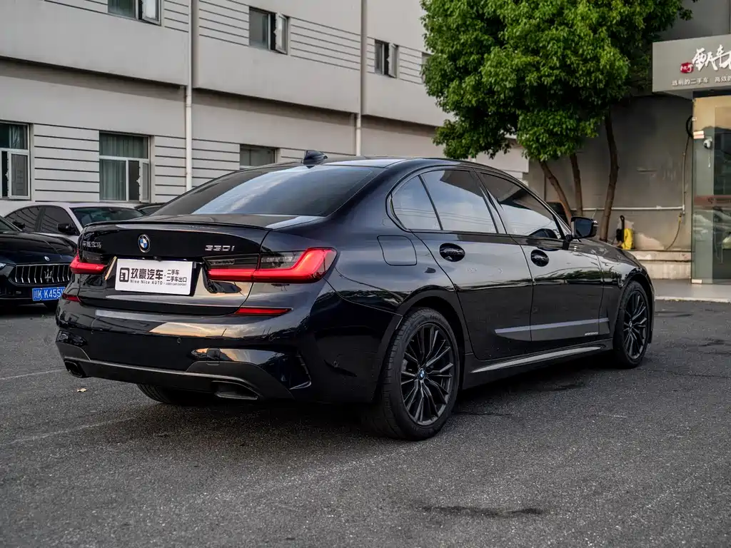 BMW 3 Series 2020 330i M Sports Night Package купить на сайте DeffCars
