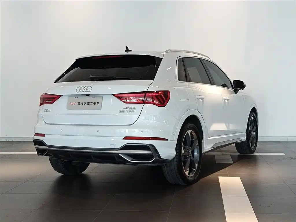 Audi Q3 2023 35 TFSI fashionable and dynamic model (1.5T) купить на сайте DeffCars