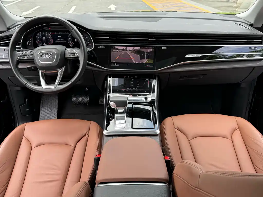 Audi Q8 2019 55 TFSI luxury and dynamic model купить на сайте DeffCars