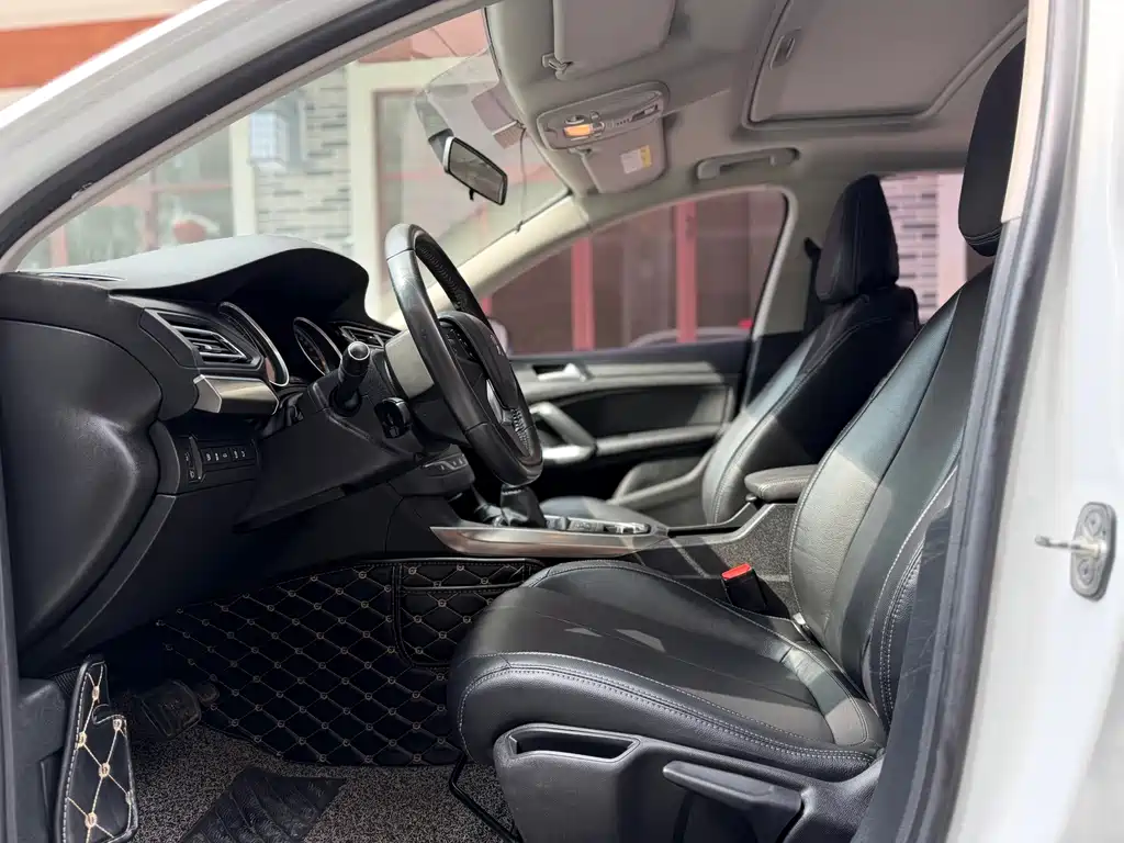 Peugeot 408 2016 1.6T automatic luxury version купить на сайте DeffCars