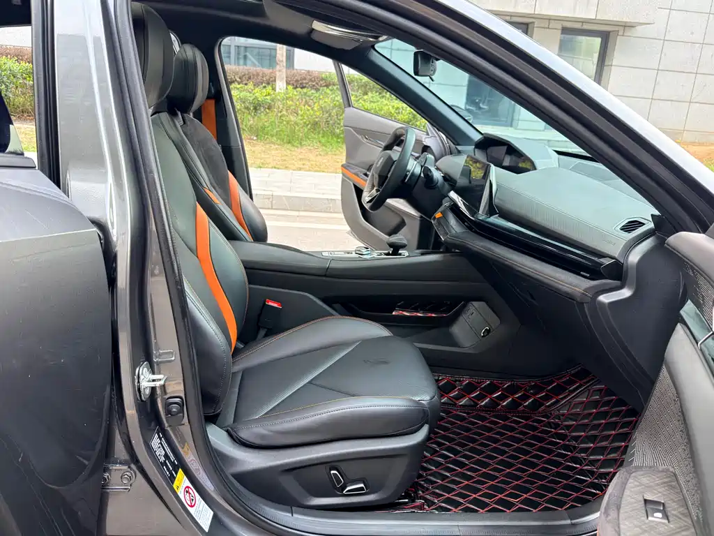 Changan UNI-V 2022 1.5T sports version купить на сайте DeffCars
