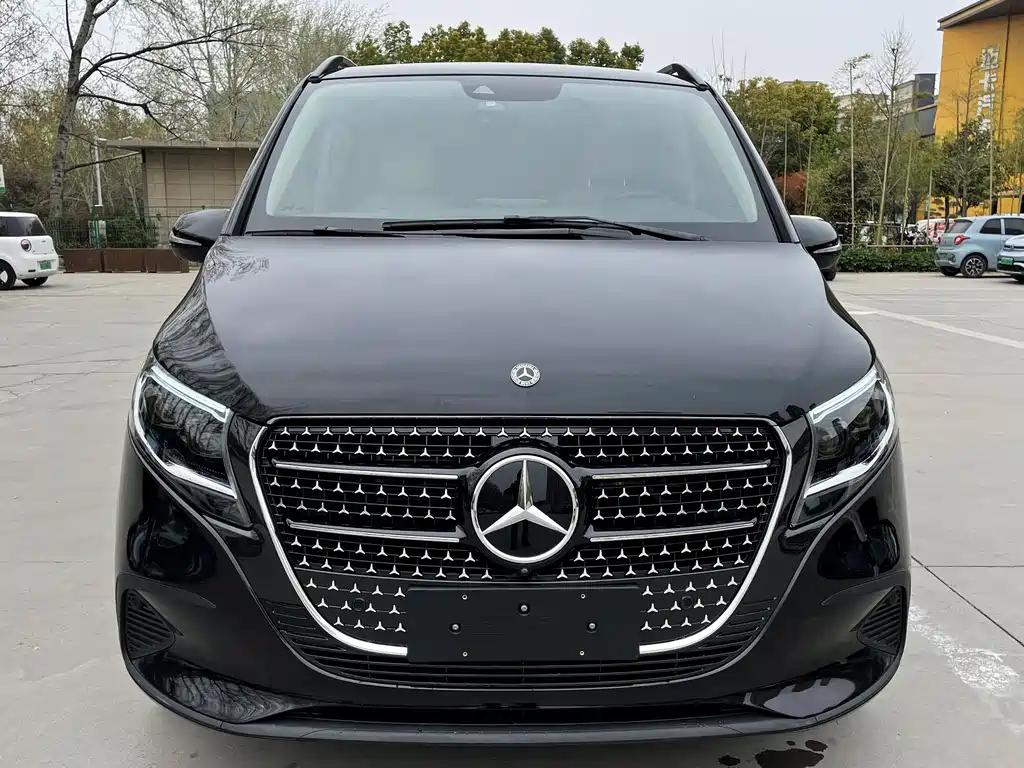 Mercedes-Benz V-Class 2018 V 260 L Premium Extended Edition National VI купить на сайте DeffCars