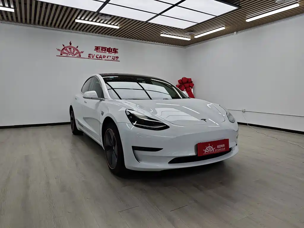 Model 3 imported 2019 long range rear drive version купить на сайте DeffCars