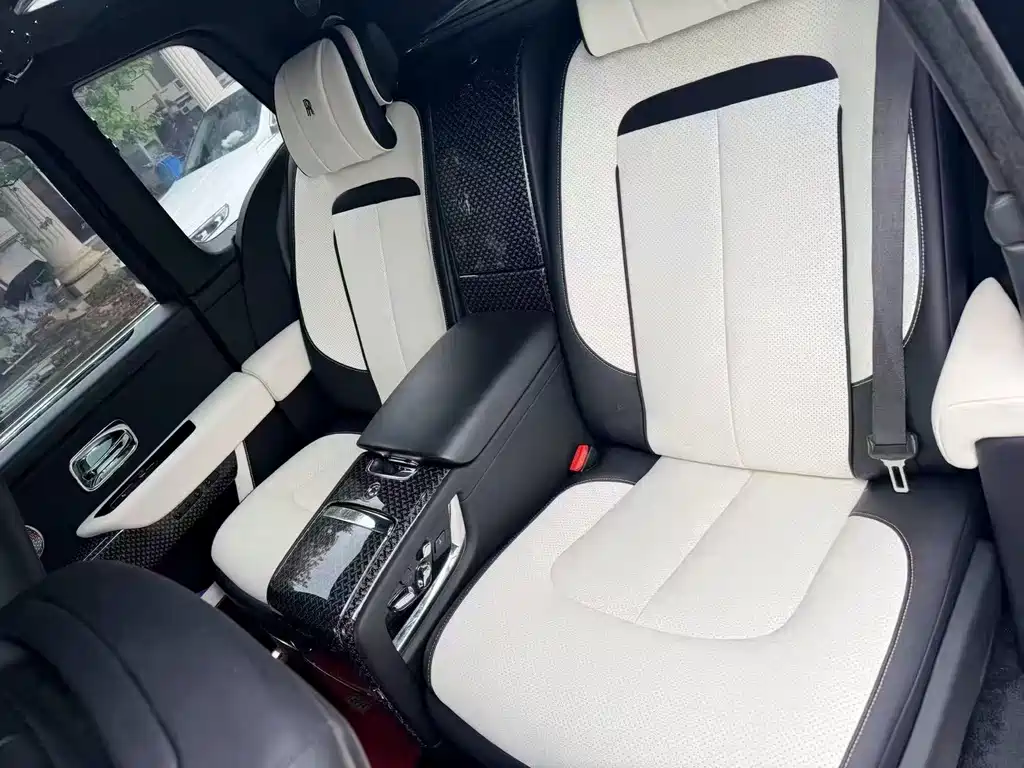 Cullinan 2018 four-seat version купить на сайте DeffCars