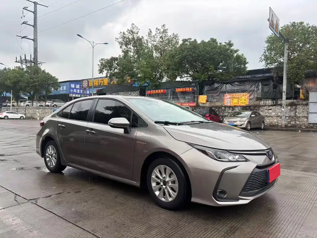 Corolla 2023 1.8L Intelligent Electric Hybrid Dual Engine Pioneer Edition купить на сайте DeffCars