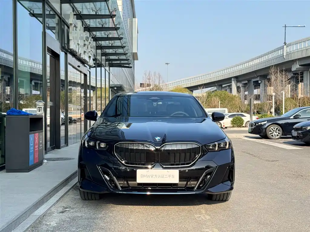 BMW 5 Series Imported 2024 530i Exclusive M Sports Package купить на сайте DeffCars