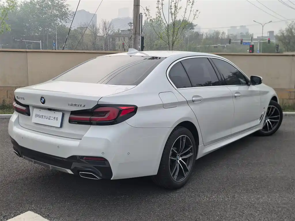 BMW 5 Series 2022 525Li M Sports Package купить на сайте DeffCars