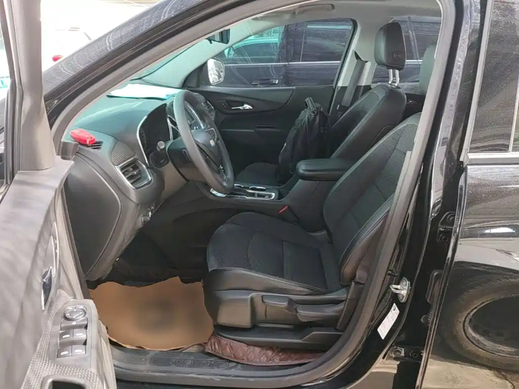 Equinox 2018 535T automatic Territory version купить на сайте DeffCars