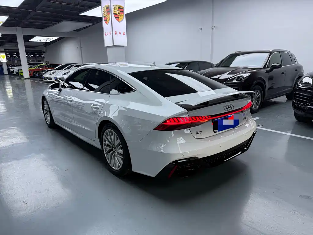 Audi A7 2021 45 TFSI Premium Selection купить на сайте DeffCars