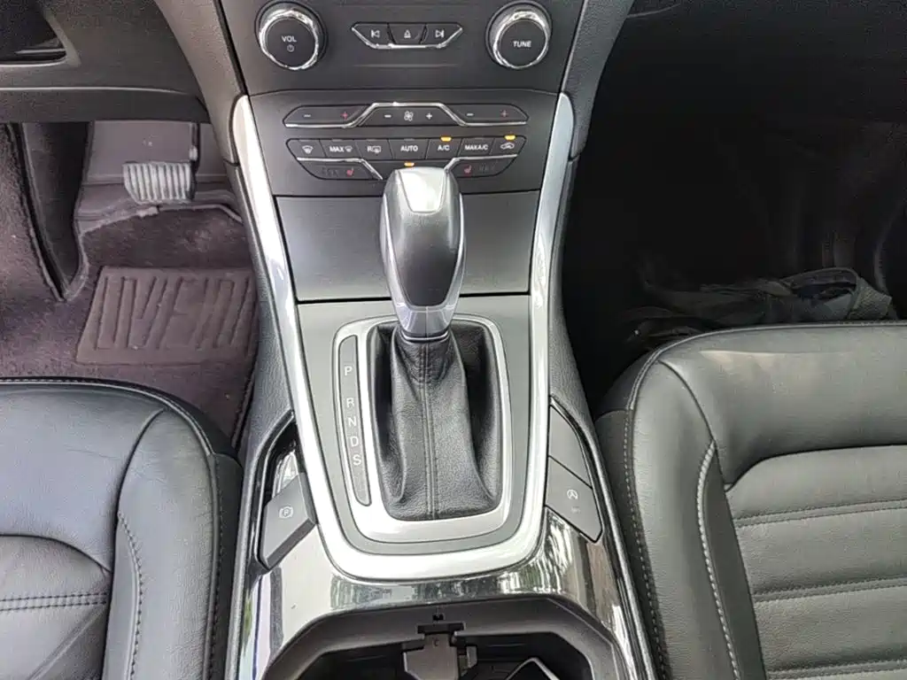 Edge 2018款 EcoBoost 245 两驱豪锐型 7座 国V купить на сайте DeffCars