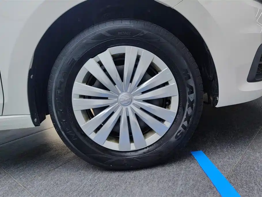 Santana 2019 1.5L automatic fashion version National VI купить на сайте DeffCars