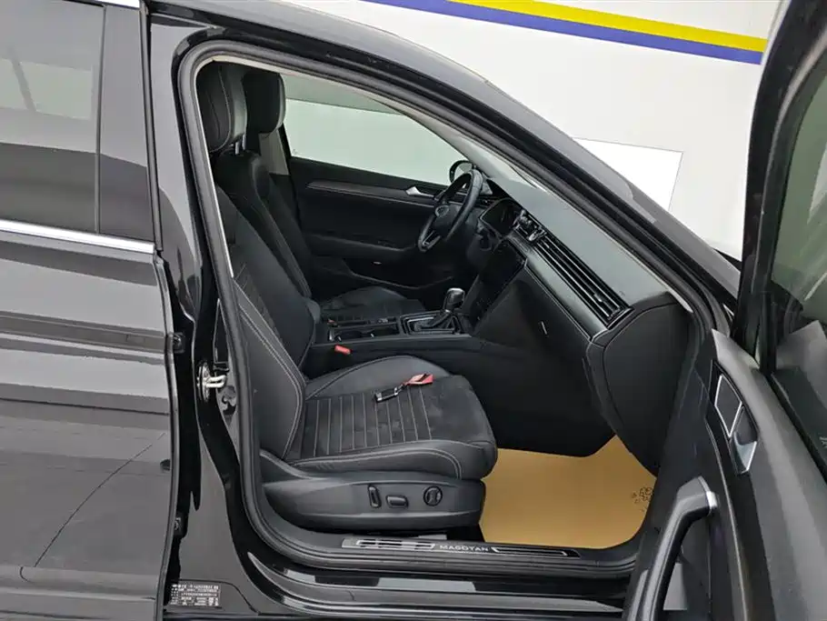 Magotan 2020 330TSI DSG luxury model купить на сайте DeffCars