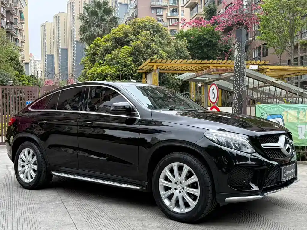 Mercedes-Benz GLE Coupe 2017 GLE 320 4MATIC Coupe SUV купить на сайте DeffCars