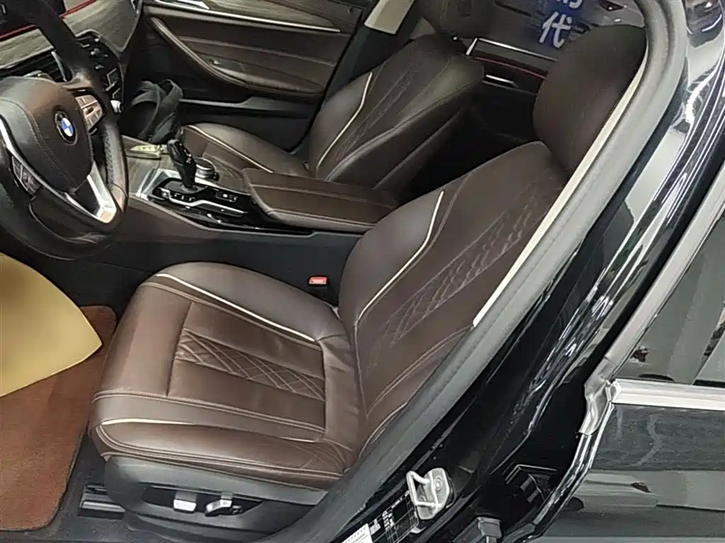 BMW 5 Series 2020 530Li Leading Luxury Package купить на сайте DeffCars