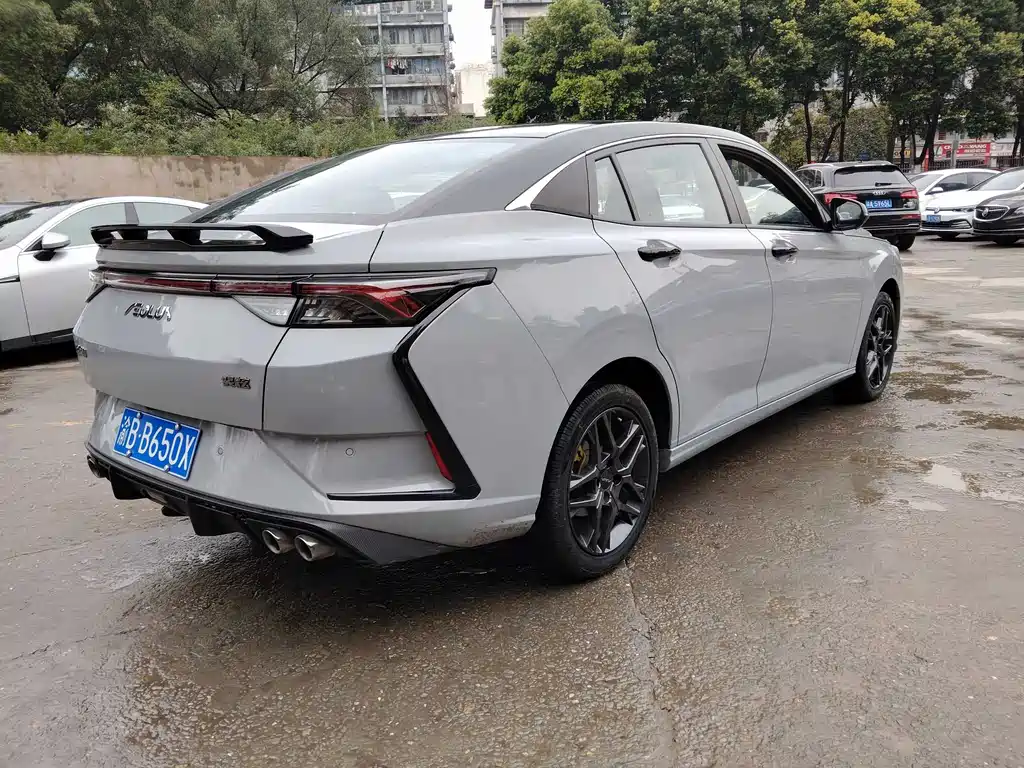 Yixuan 2023 Mach Edition 1.5T Automatic Dream Chaser Knight Edition купить на сайте DeffCars