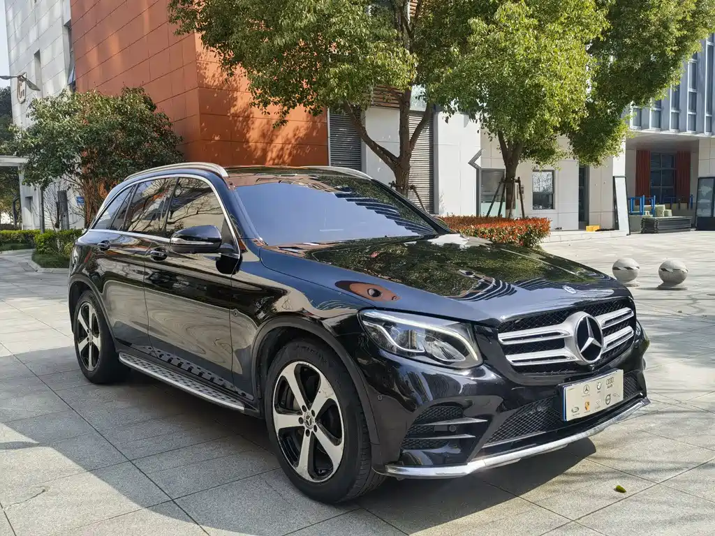 Mercedes-Benz GLC 2018 GLC 260 4MATIC luxury model купить на сайте DeffCars