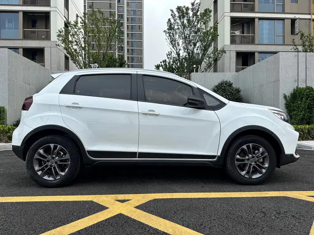 Vision X3 2021 PRO 1.5L CVT Premium Type купить на сайте DeffCars