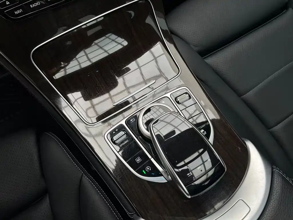 Mercedes-Benz GLC 2019 facelift GLC 260 L 4MATIC luxury model купить на сайте DeffCars