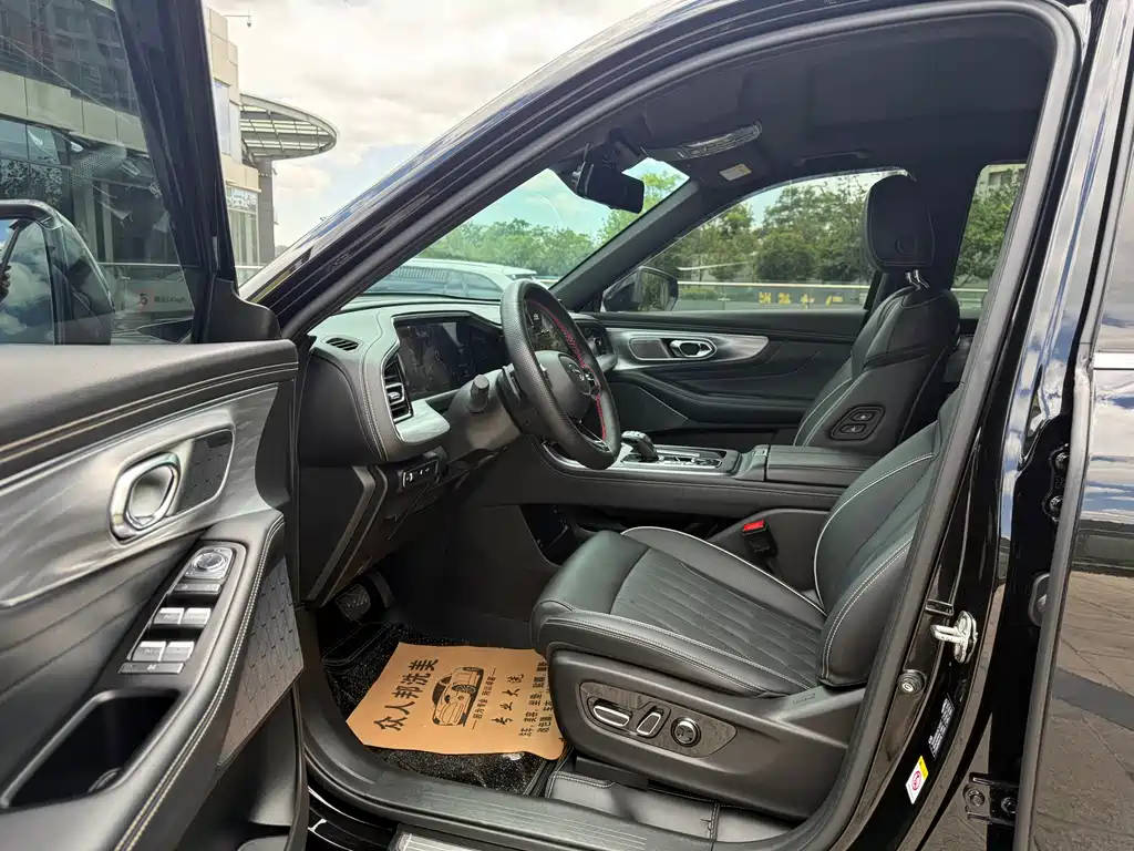 Trumpchi GS8 2022 Pilot Series 2.0TGDI Two-wheel drive Premium Edition (seven seats) купить на сайте DeffCars