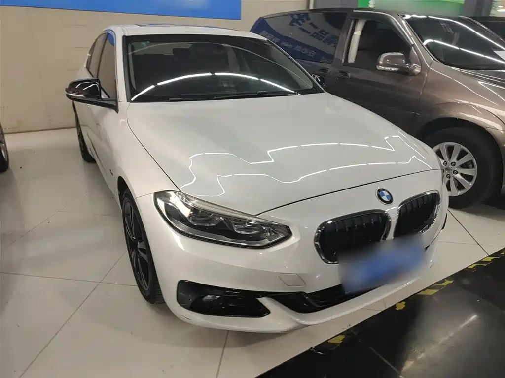 BMW 1 Series 2017 118i Design Package купить на сайте DeffCars