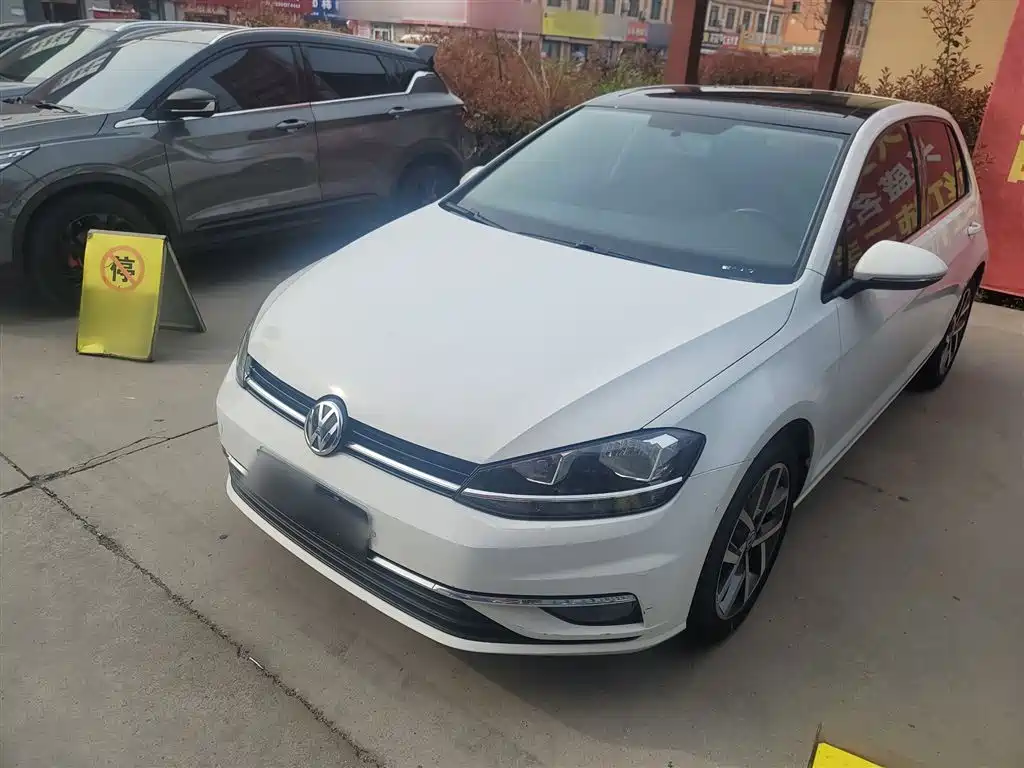 Golf 2020 Beloved Edition 200TSI DSG Comfortable and Enterprising Edition купить на сайте DeffCars