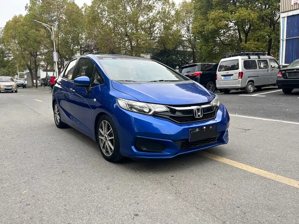 Fit 2018 1.5L manual comfort version купить на сайте DeffCars