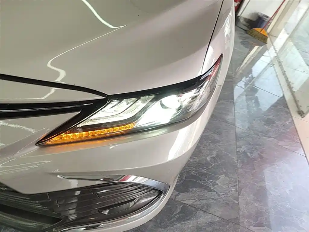 Camry 2021 2.5G Deluxe Edition купить на сайте DeffCars