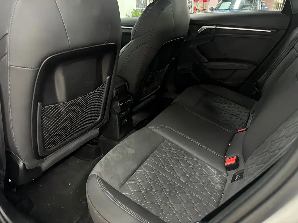 Audi A3 2024 Sportback 35 TFSI luxury sports model купить на сайте DeffCars